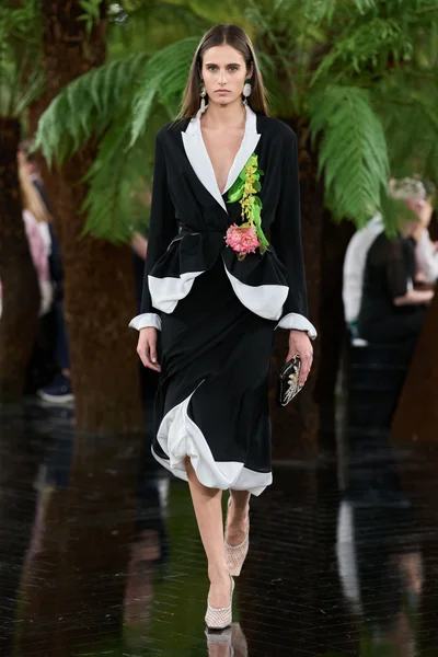 Look 56